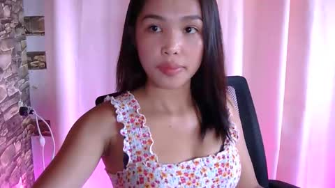 Snapshot of thessssy chatting on March 25, 8:09 am thessssy online show from March 25, 8:09 am