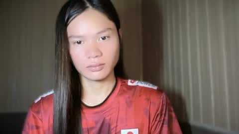 Snapshot of thesweetgirlugly_lilly chatting on June 15, 8:22 pm thesweetgirlugly_lilly online show from June 15, 8:22 pm