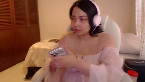 Mai online show from July 7, 8:57 pm