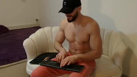 Snapshot of thetopalex chatting on February 19, 3:46 am TheTopAlex online show from February 19, 3:46 am