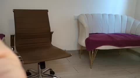 Snapshot of thetopalex chatting on March 4, 7:36 am TheTopAlex online show from March 4, 7:36 am