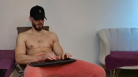 Snapshot of thetopalex chatting on March 9, 6:28 am TheTopAlex online show from March 9, 6:28 am