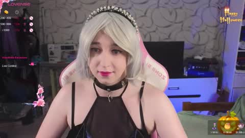 The Great And Powerful Trixie online show from October 31, 3:57 pm