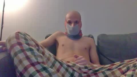 Snapshot of thetubedscarfguy chatting on February 16, 7:05 pm Scarf guy online show from February 16, 7:05 pm
