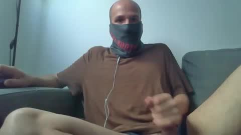 Snapshot of thetubedscarfguy chatting on May 28, 6:05 pm Scarf guy online show from May 28, 6:05 pm