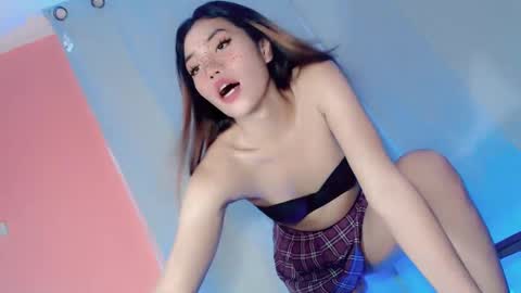 stella online show from December 5, 12:44 pm