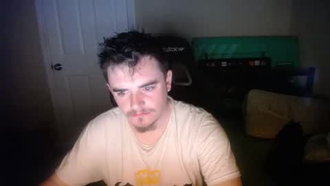 Snapshot of theycallmeking1000 chatting on May 6, 7:35 am TheKingOfPorn online show from May 6, 7:35 am