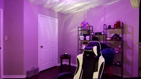 theycravebwc online show from May 10, 10:48 pm