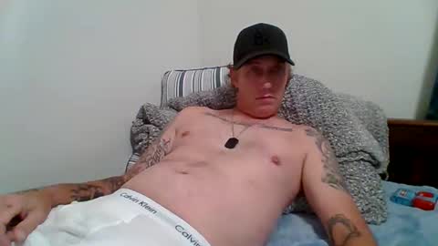 Snapshot of thezosk chatting on December 18, 7:03 am The ZoSk online show from December 18, 7:03 am