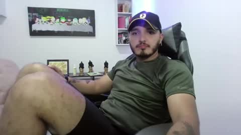 Snapshot of thiago_420 chatting on May 13, 11:11 pm thiago_420 online show from May 13, 11:11 pm