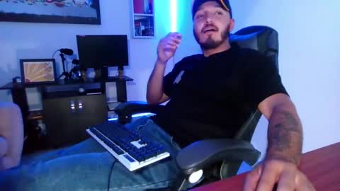 Snapshot of thiago_420 chatting on May 16, 12:40 am thiago_420 online show from May 16, 12:40 am