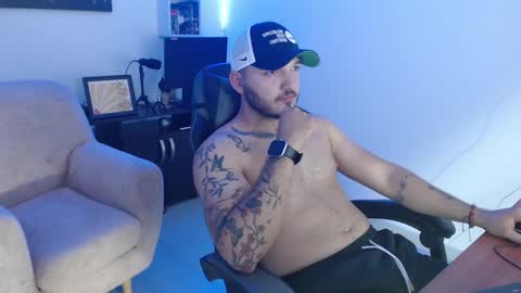 Snapshot of thiago_420 chatting on May 20, 11:33 pm thiago_420 online show from May 20, 11:33 pm