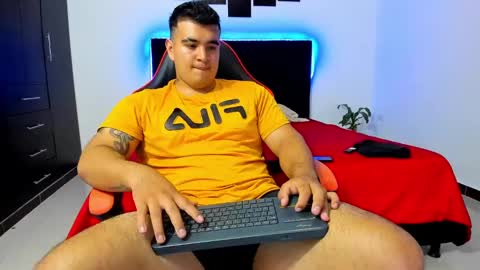 Thiago online show from February 14, 7:59 am