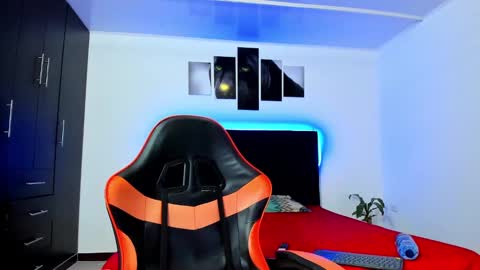 Thiago online show from February 26, 6:26 am