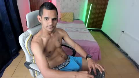 thiago delicius online show from September 13, 12:16 pm
