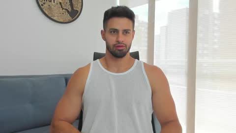 thiago_driussi online show from December 1, 6:08 pm