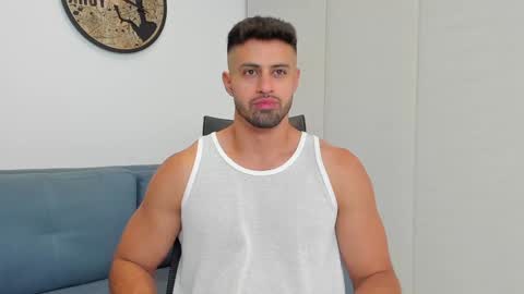 thiago_driussi online show from December 13, 3:38 am