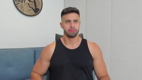 thiago_driussi online show from December 14, 2:01 am