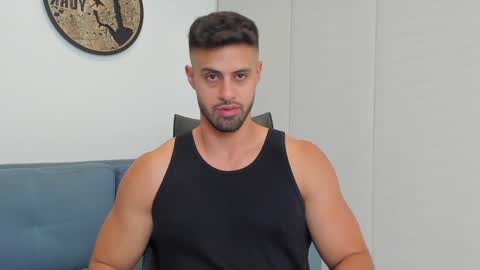 thiago_driussi online show from December 14, 5:07 am