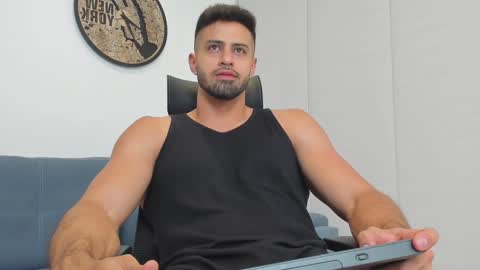 thiago_driussi online show from December 27, 1:32 am