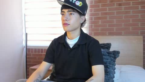 Snapshot of thiago_dv chatting on June 25, 6:56 pm Thiago online show from June 25, 6:56 pm