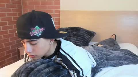 Snapshot of thiago_dv chatting on July 18, 5:50 pm Thiago online show from July 18, 5:50 pm