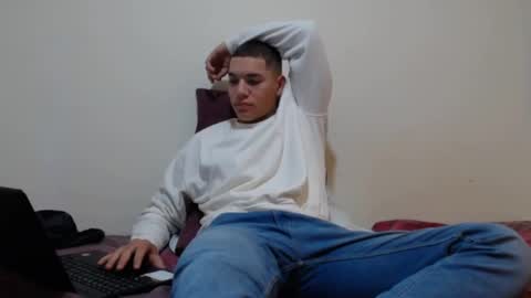 Thiago independent model online show from December 15, 10:28 am