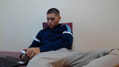 Thiago independent model online show from December 16, 1:54 pm
