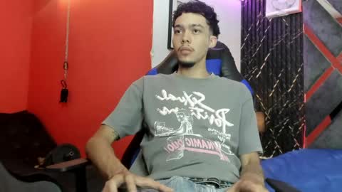 Thiago online show from June 7, 7:39 pm