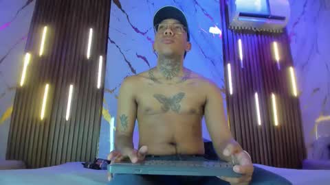 ThiagoBerry online show from January 19, 11:14 am