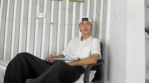 Thiago online show from March 11, 11:27 am