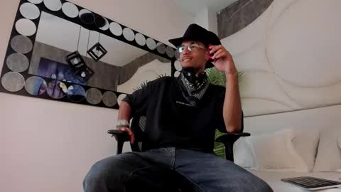 Snapshot of thiagoferreti_ chatting on October 9, 3:26 am ThiagoFerreti online show from October 9, 3:26 am