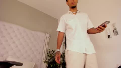 Snapshot of thiagoferreti_ chatting on October 22, 7:46 pm ThiagoFerreti online show from October 22, 7:46 pm