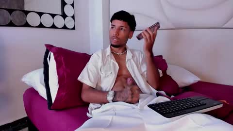 ThiagoFerreti online show from November 10, 8:19 pm