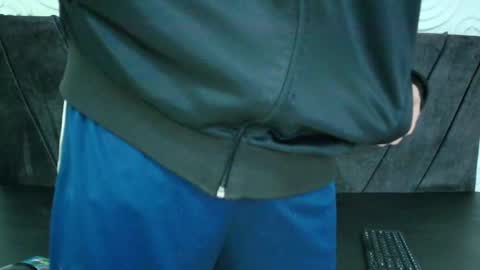 Snapshot of thiagos19 chatting on December 17, 3:17 pm Thiago online show from December 17, 3:17 pm