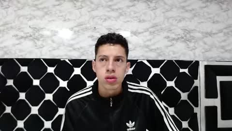 Snapshot of thiagos19 chatting on March 8, 12:11 am Thiago online show from March 8, 12:11 am