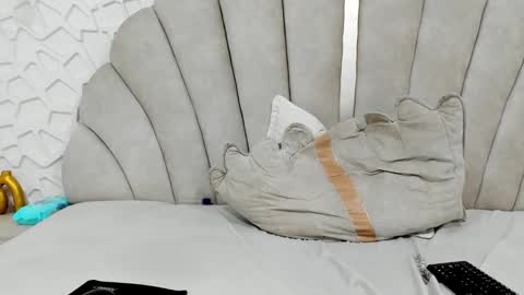 Snapshot of thiagos19 chatting on March 11, 8:26 pm Thiago online show from March 11, 8:26 pm