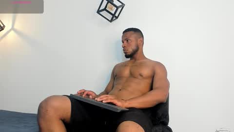 Thiago Instagram   online show from September 21, 6:26 am