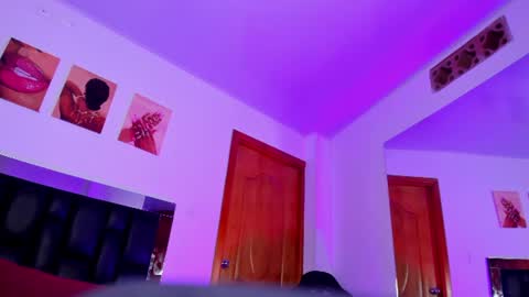thiagosexy005 online show from June 12, 1:48 am