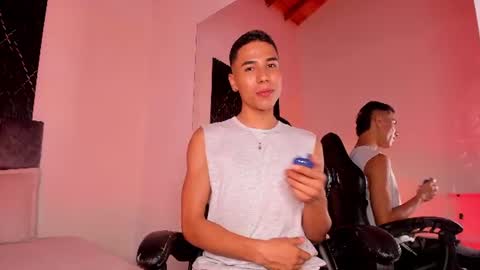 thiagosexy005 online show from July 2, 1:05 am