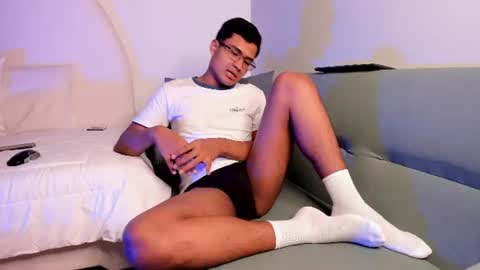 thiagovega_ online show from July 5, 4:19 am