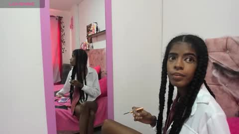 Snapshot of thianahorny chatting on October 30, 1:12 pm thianahorny online show from October 30, 1:12 pm