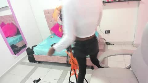 Snapshot of thianahorny chatting on November 1, 12:40 pm thianahorny online show from November 1, 12:40 pm