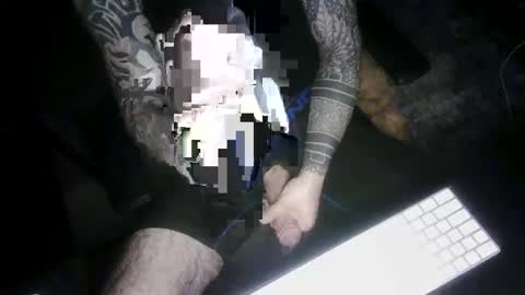 Snapshot of thicchogg chatting on March 17, 1:10 am thicchogg online show from March 17, 1:10 am