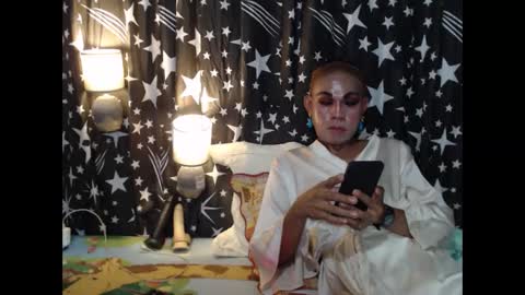 gil online show from December 19, 12:34 am