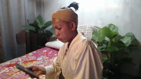 gil online show from March 28, 9:36 pm