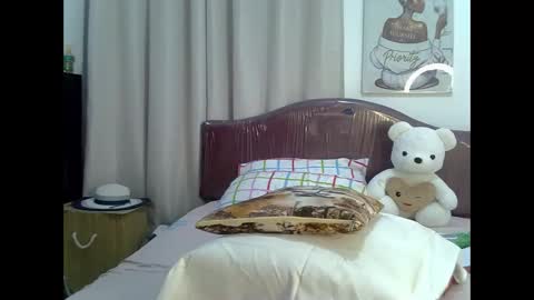 Snapshot of thickassvillageebony chatting on May 11, 7:11 pm thickassvillageebony online show from May 11, 7:11 pm