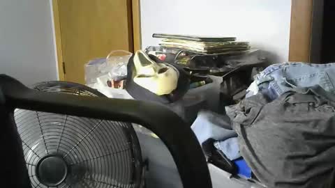 Snapshot of thickbong chatting on January 11, 4:56 pm thickbong online show from January 11, 4:56 pm