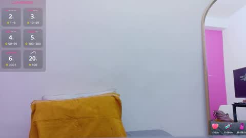 Snapshot of thickbrunnett chatting on October 13, 12:38 pm SOFIA online show from October 13, 12:38 pm