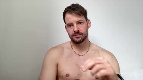 Snapshot of thickdickone chatting on April 12, 10:31 am Muskyo online show from April 12, 10:31 am